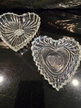 Trinket Dishes Set of 2 Crystal Hearts 4 inches Romania Vintage